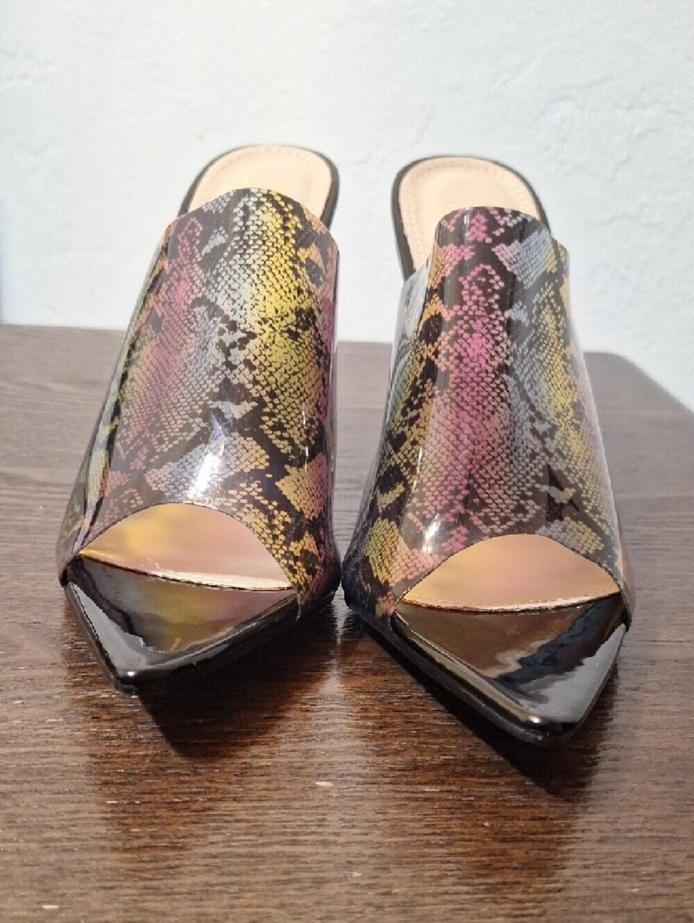 So Me Clear Heel Mule Sandals with Multicolor Snake Print Size 8 - Picture 5 of 11